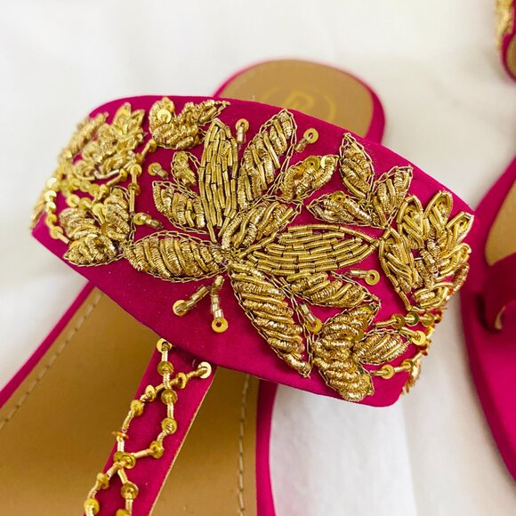 NWT Bright Pink Gold Embroidered Preet Kaur India Designer Sandals Flats 40 - Picture 2 of 7